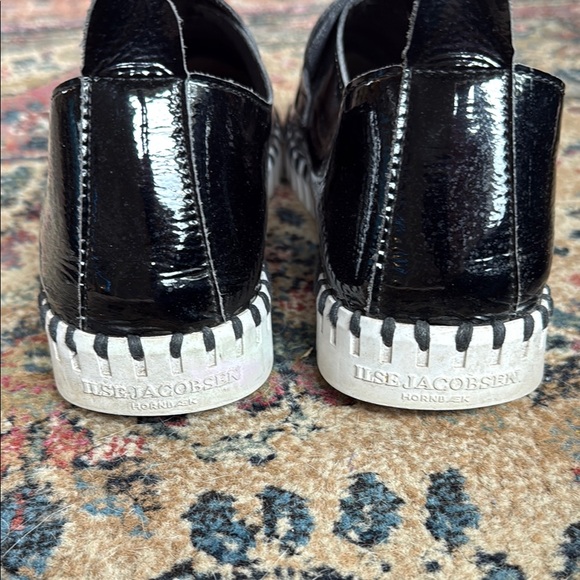 Ilse Jacobsen Black Patent Leather Loafers - Picture 2 of 7